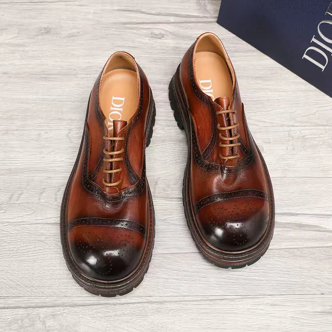 Factory price 540 🕷️🕷️[Dior] Dior's new men's shoes are launched in Hong Kong counters. Official website 1:1 production. Original Italian patented cowhide + water-dyed 🐂 leather lining. Designed by European and American masters. Goodyear craftsmanship, washed cowhide, perfect shape to create counter quality, solid color rubber wear-resistant outsole and classic dazzling toe! Super versatile and very comfortable. High-end without losing taste, fashionable and novel! ! Absolute focus! Colors optional, code number 38-44 (45 customized)
